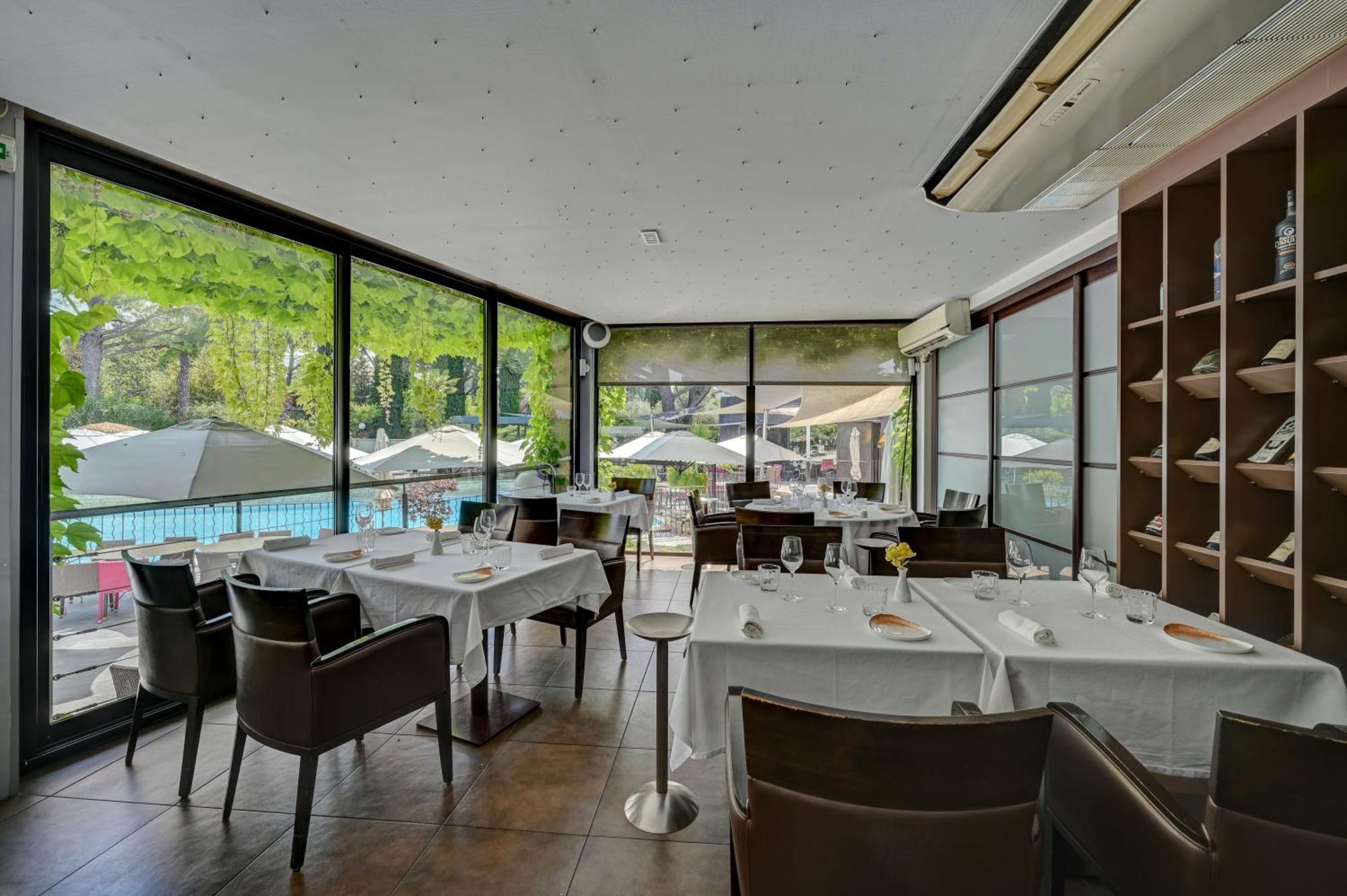 Best Western Sevan Parc Hotel Pertuis Εξωτερικό φωτογραφία