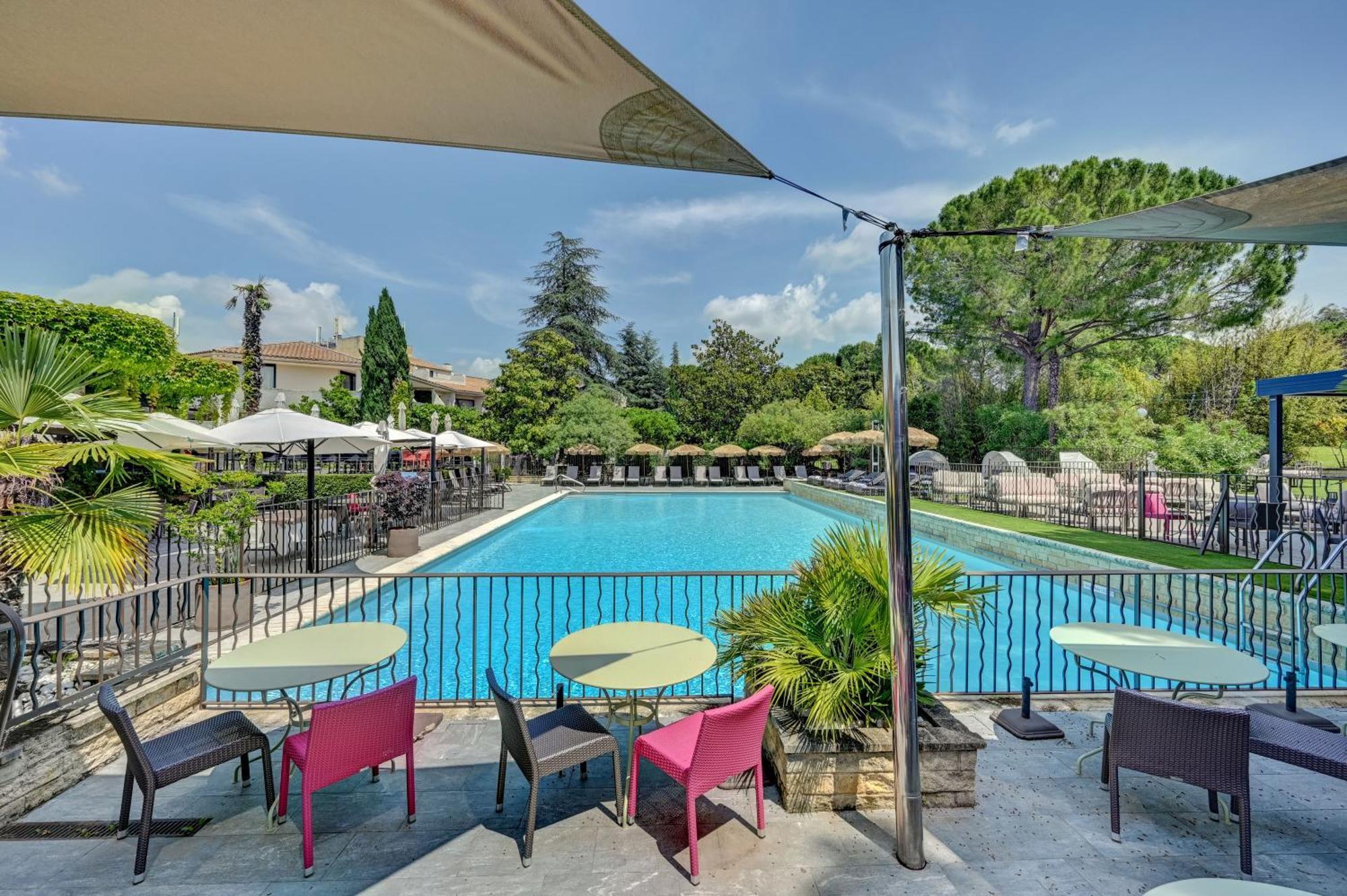 Best Western Sevan Parc Hotel Pertuis Εξωτερικό φωτογραφία