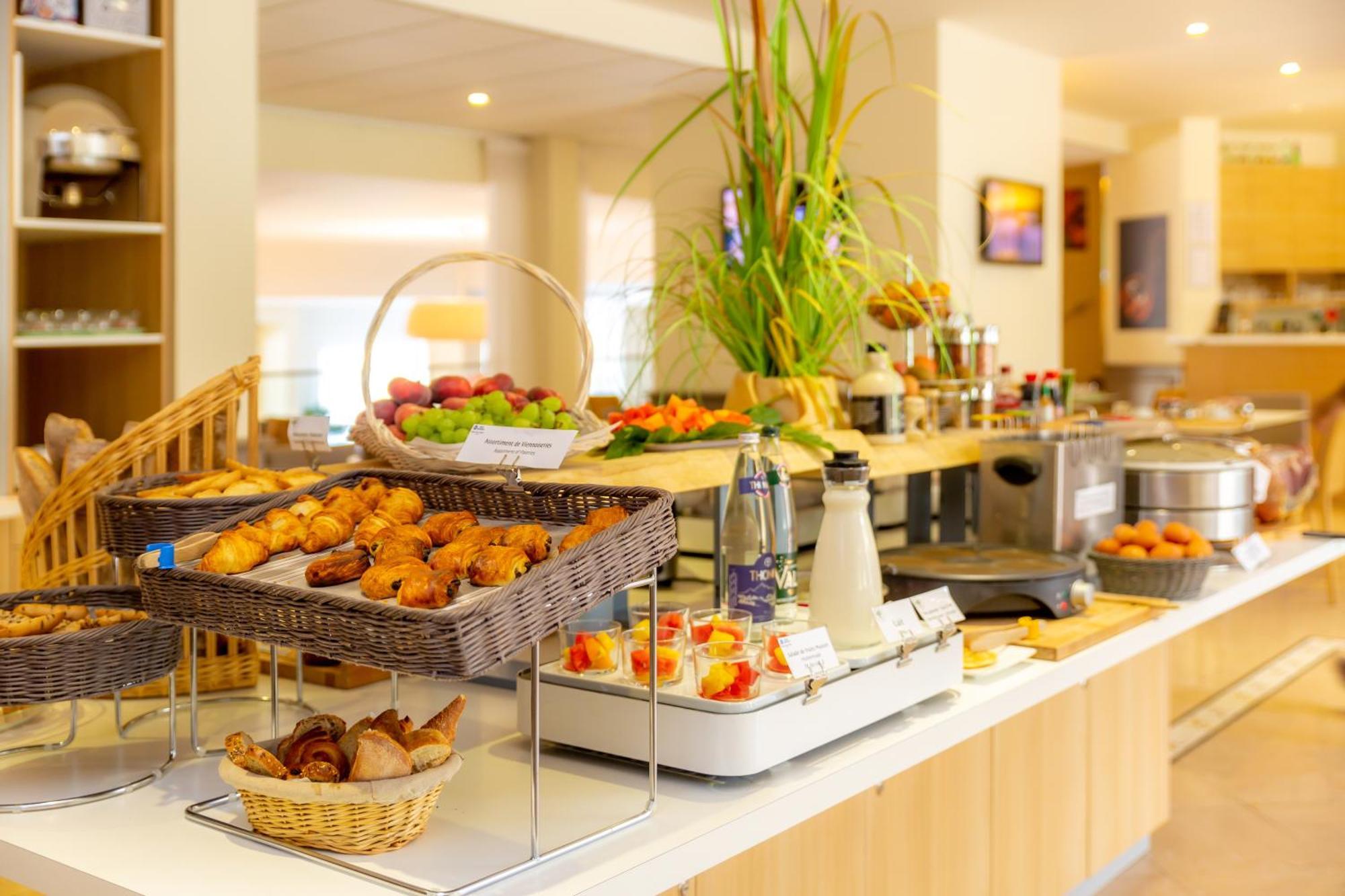 Best Western Sevan Parc Hotel Pertuis Εξωτερικό φωτογραφία